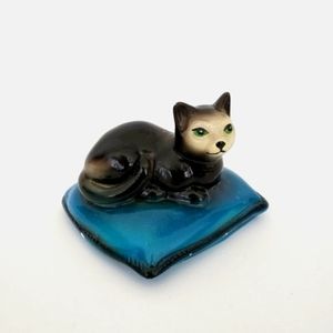 Vintage Cat on Pillow Figurine